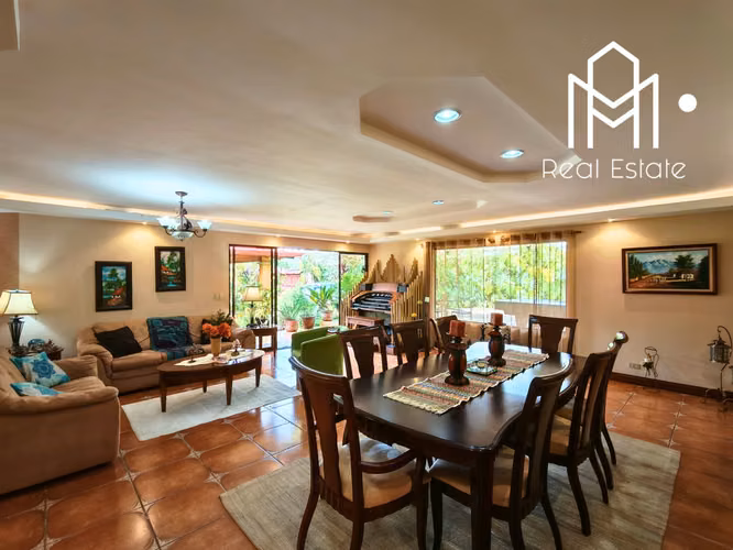 Casa En Venta En San Isidro De Heredia