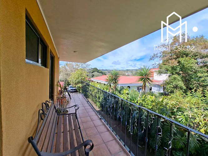Casa En Venta En San Isidro De Heredia