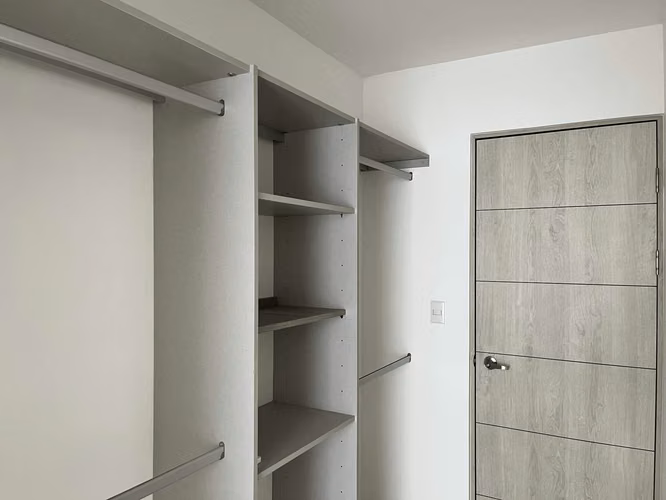 Venta de precioso apartamento con linea blanca en Alto de las Palomas - Imagen 9