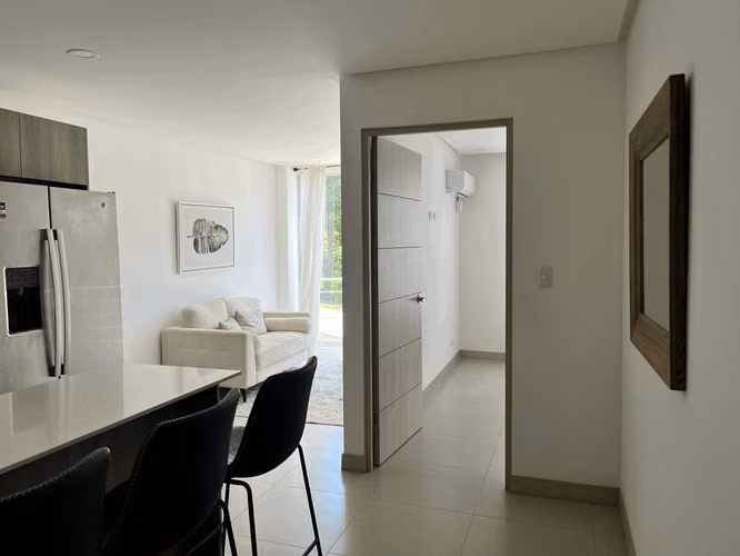 Venta de precioso apartamento con linea blanca en Alto de las Palomas - Imagen 3