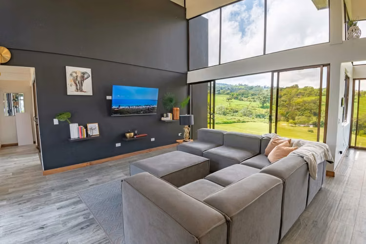 Venta de casa en Coronado, Cascajal.