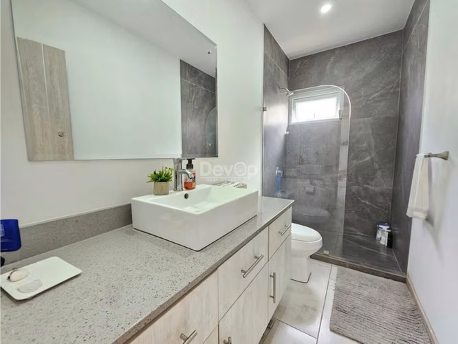 Apartamento 3 Dormitorios Con/Sin Muebles LA Uruca C48