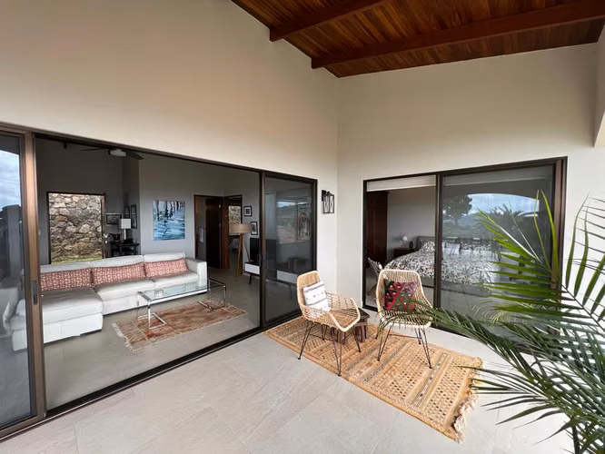 Casa Eucalipto en Residencial Oro Monte Naranjo con hermosas vistas