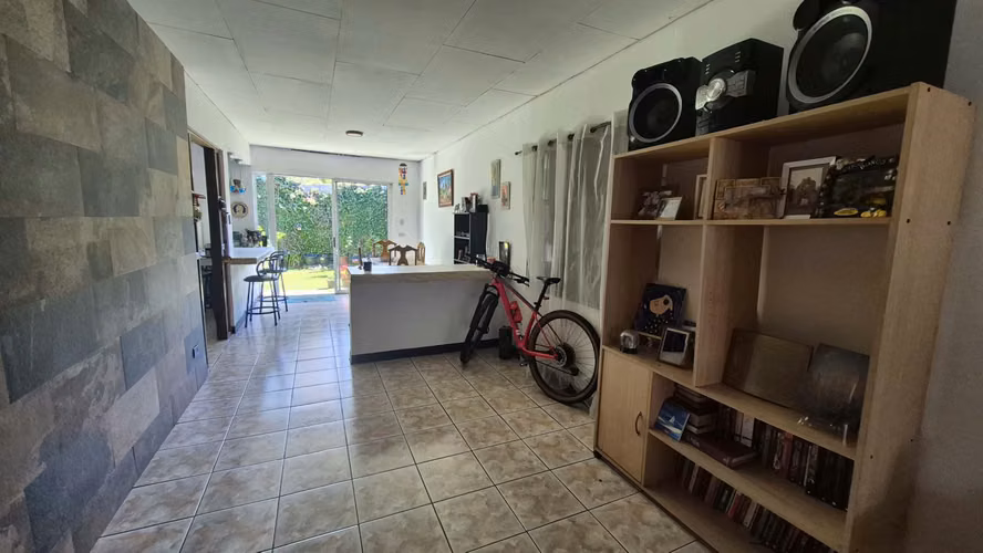 Se vende casa en San Antonio de Desamparados