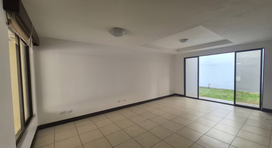 Se vende casa en Condominio, San Pablo, Heredia. - Imagen 2
