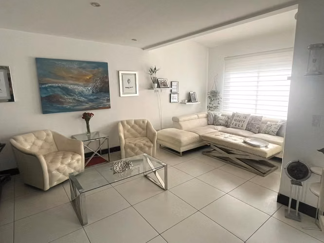 VENTA DE CASA ESQUINERA EN CONDOMINIO PARQUES DEL SOL - SANTA ANA