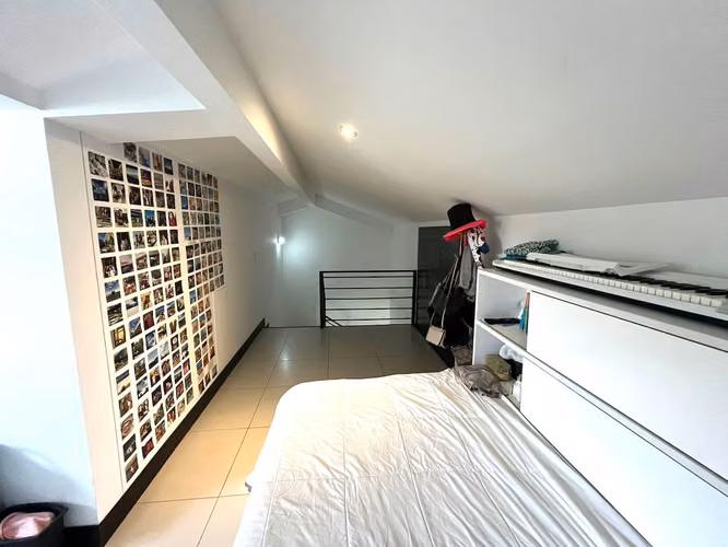VENTA DE CASA ESQUINERA EN CONDOMINIO PARQUES DEL SOL - SANTA ANA