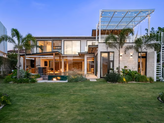 VENTA DE CASA EN RESIDENCIAL VALLE DEL SOL