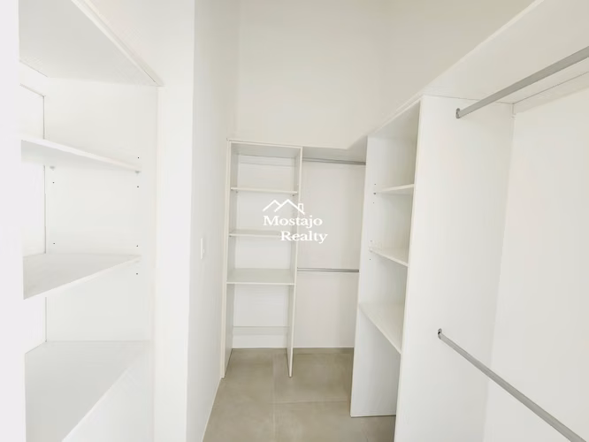 Alquiler de casa moderna en Condominio Caoba, Ciudad Colón - Imagen 4