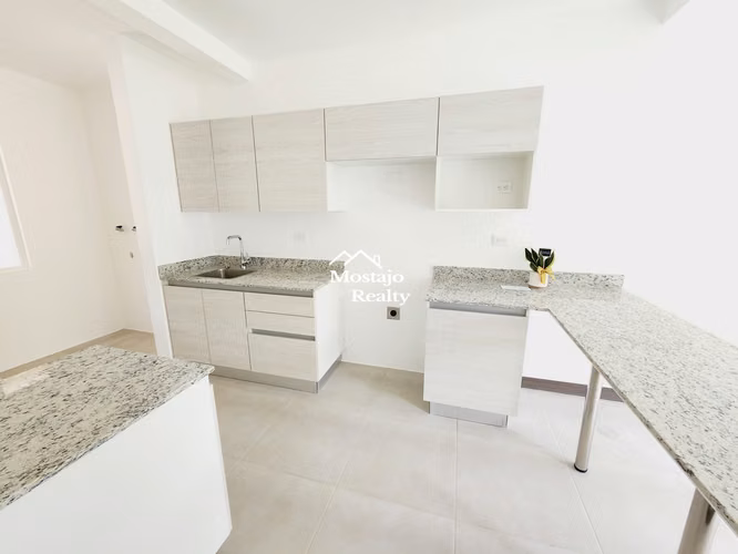 Alquiler de casa moderna en Condominio Caoba, Ciudad Colón - Imagen 8