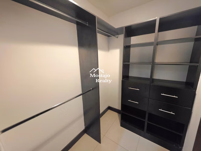 Alquiler de casa 3 niveles, condominio Parques del Sol, Santa Ana - Imagen 10