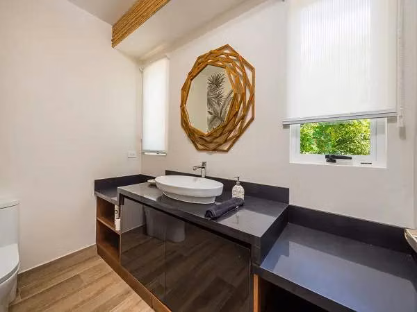 ¡Hermosa casa con vista al mar en venta! - Imagen 13