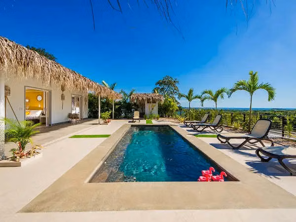 ¡Hermosa casa con vista al mar en venta! - Imagen 5