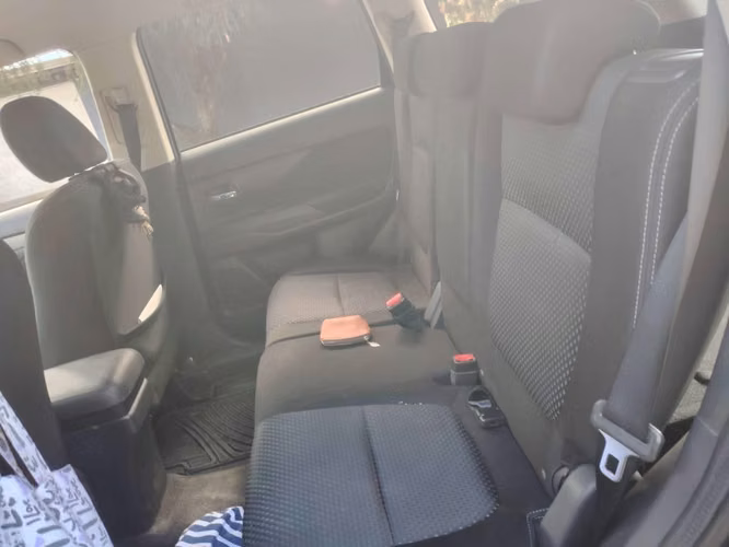 Vehículo Outlander, Mitsubishi - Imagen 5