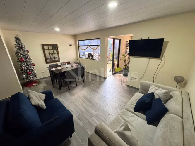 Venta de casa de dos plantas en residencial en San Sebastián - EU