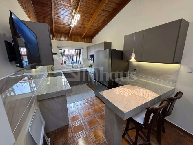 Venta de casa en residencial en Fátima de Desamparados - EU