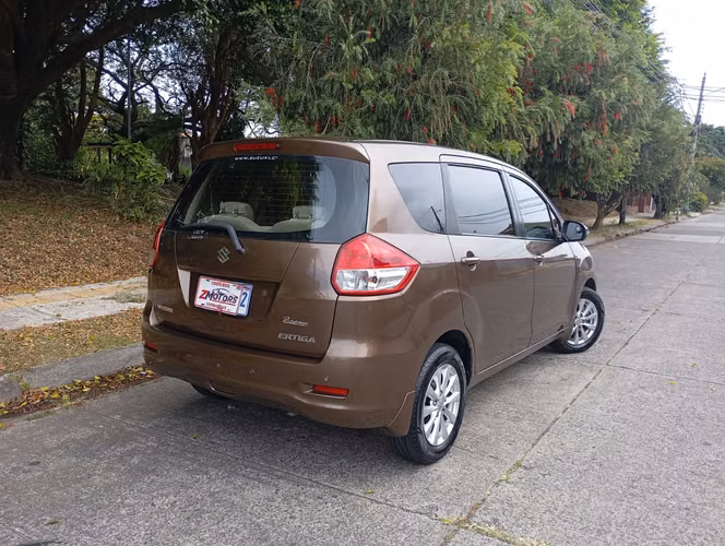 SUZUKI ERTIGA GLX 2015