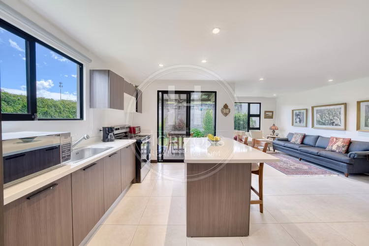 Venta Casa con Jardín en Montes de Oca Condominio La Estefana 3 Habitaciones 6 Parqueos noj1243dm - Imagen 7