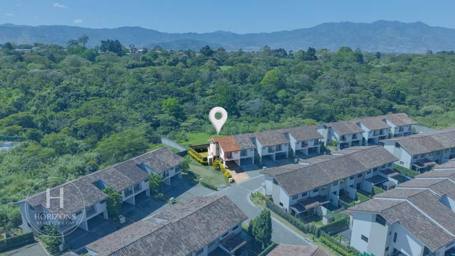 Venta Casa con Jardín en Montes de Oca Condominio La Estefana 3 Habitaciones 6 Parqueos noj1243dm - Imagen 19
