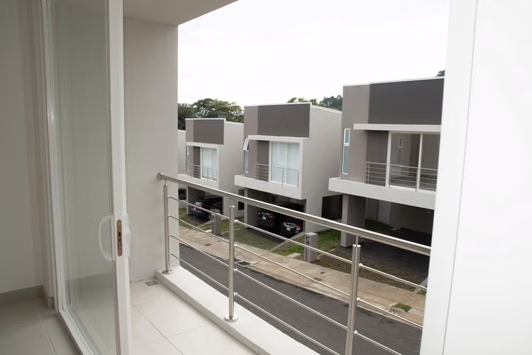 Casa en alquiler en Condominio Nasara -Santa Ana $2200 - Imagen 4