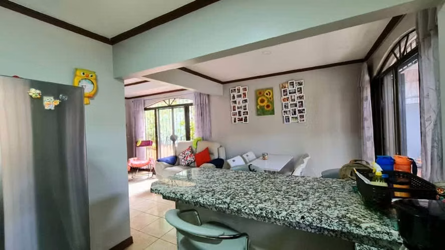 Casa en venta cerca Grecia centro