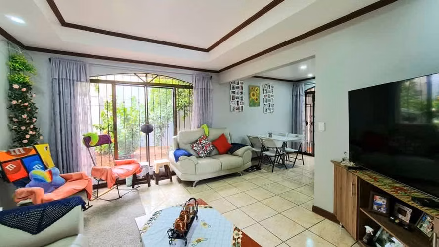 Casa en venta cerca Grecia centro