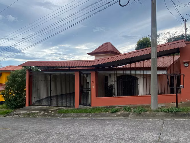 Casa en venta en residencial privado