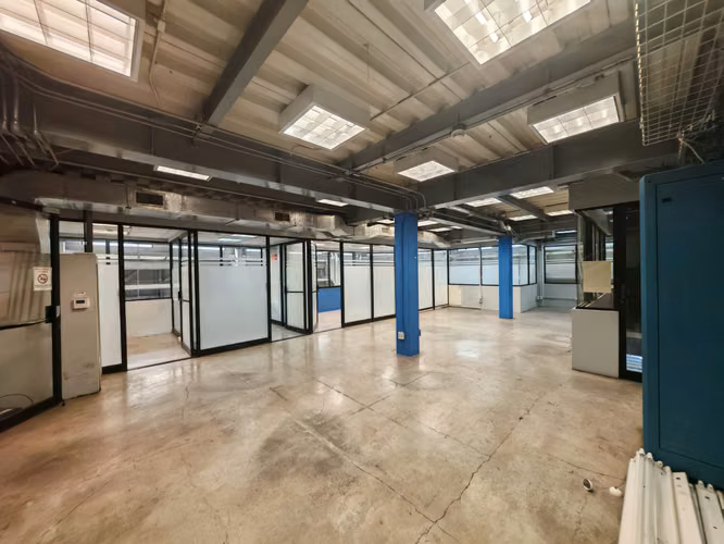SE ALQUILA EDIFICIO COMERCIAL DE 750m2 EN SAN JOSÉ CENTRO - Imagen 7