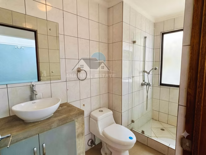 Casa en Renta– Escazú, Trejos de Montealegre - Imagen 9