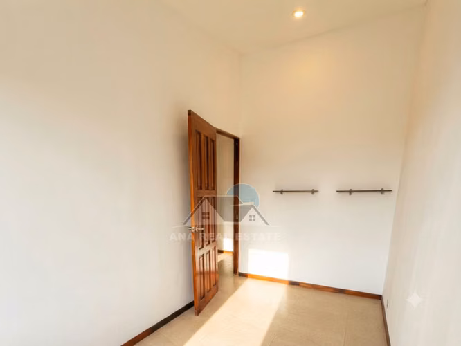 Casa en Renta– Escazú, Trejos de Montealegre - Imagen 8