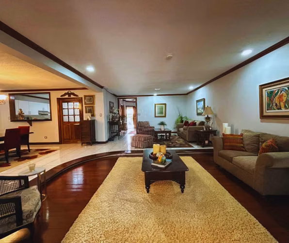 Casa en Venta en el Centro de Escazú - Imagen 16