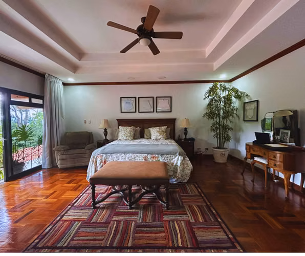 Casa en Venta en el Centro de Escazú - Imagen 13