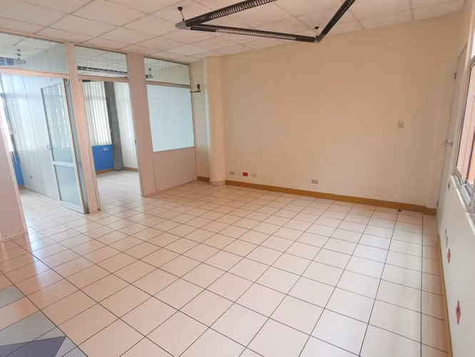 SE VENDE EDIFICIO COMERCIAL EN CURRIDABAT
