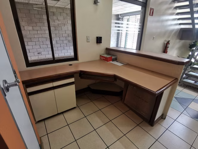 SE VENDE EDIFICIO COMERCIAL EN CURRIDABAT