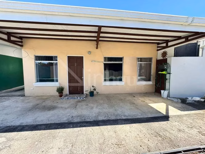 id 41694  Casa en Venta - Ayarco - Para Inversión