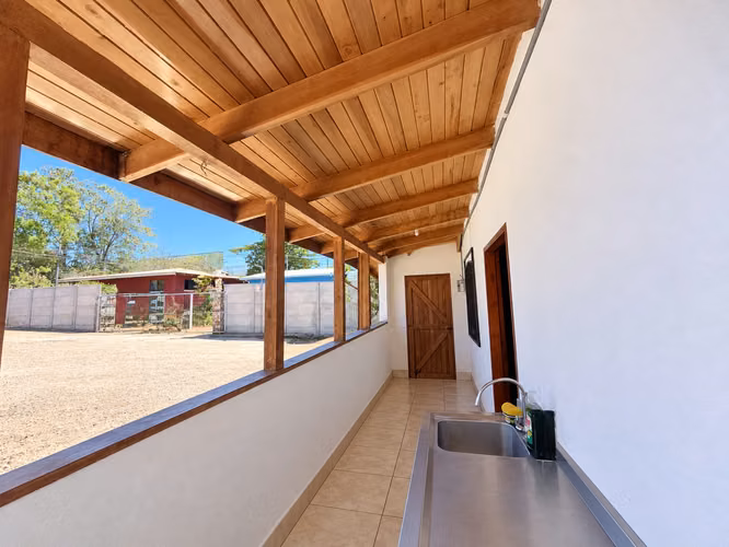 CASA CON 4 APARTAMENTOS TIPO ESTUDIO EN VENTA – TAMARINDO, GUANACASTE - Imagen 17