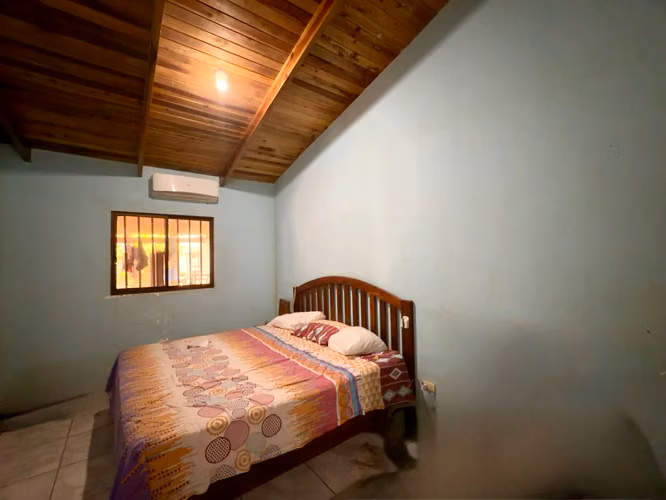 CASA CON 4 APARTAMENTOS TIPO ESTUDIO EN VENTA – TAMARINDO, GUANACASTE