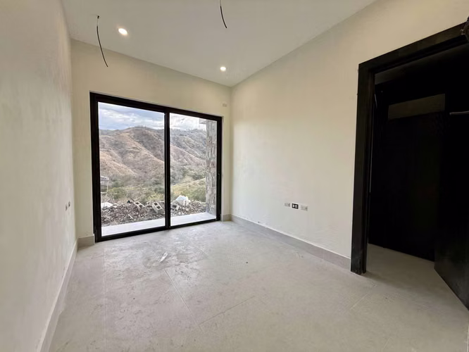 Casa Nueva con Piscina y Vista al Mar – Preventa en Coco Bay