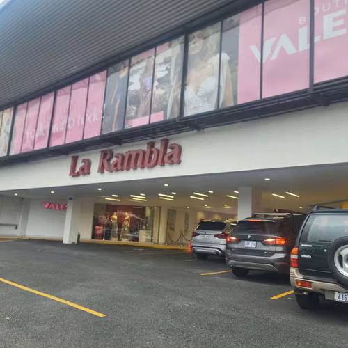 72.62 and 37 m2 premises in La Rambla Shopping Center San Rafael Escazú
