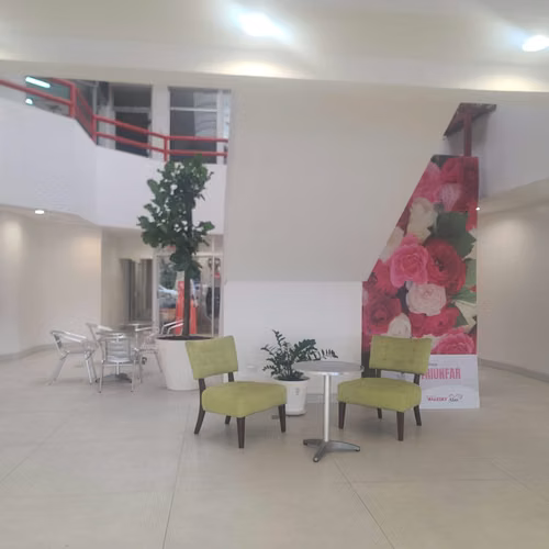 Local de 72.62 en Centro Comercial La Rambla Sn Rafael Escazú - Imagen 2