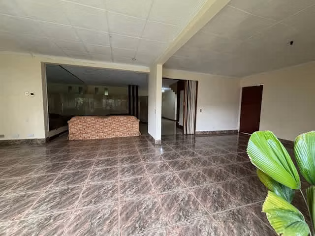 Venta de casa independiente con uso de suelo mixto, Barrio Escalante