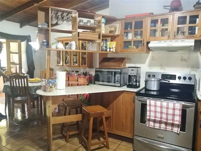 id 27229  En venta casa con amplia zona verde y apartamento