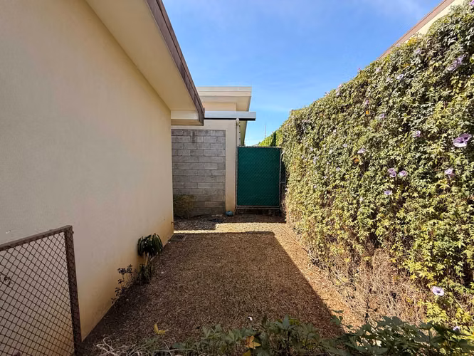VENTA DE CASA EN CONDOMINIO LOS HIGUERONES, ALAJUELA* - Imagen 9