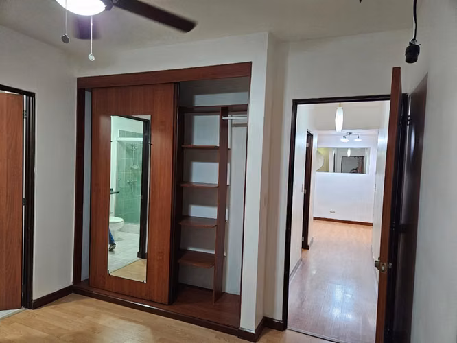 SE ALQUILA APARTAMENTO EN LA URUCA