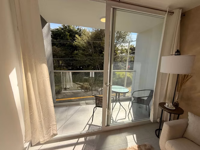 ALQUILER DE APARTAMENTO EN URUKA POINT*