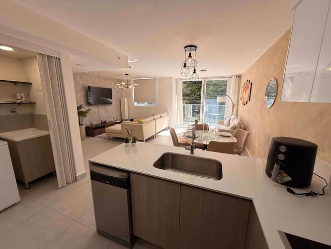 ALQUILER DE APARTAMENTO EN URUKA POINT*