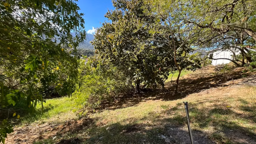 Se vende terreno con espectacular vista. Santa Ana – Residencial Villa Real - Imagen 12