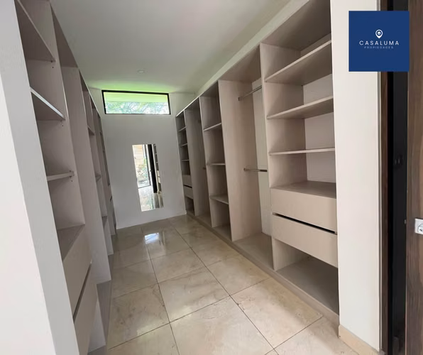 VENTA DE CASA DE LUJO  625MTS