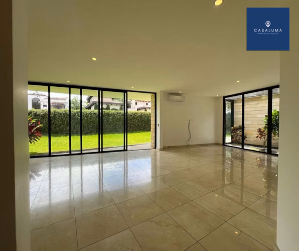 VENTA DE CASA DE LUJO  625MTS