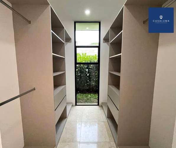 VENTA DE CASA DE LUJO  625MTS
